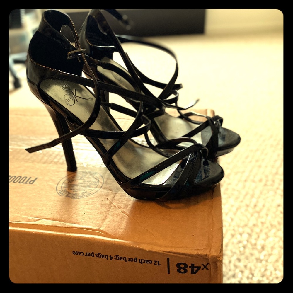 High heels shoes
